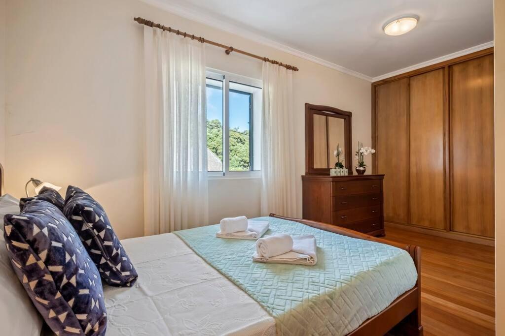 Villa Casa Do Palheiro Ribeirinho à Porto Moniz Extérieur photo